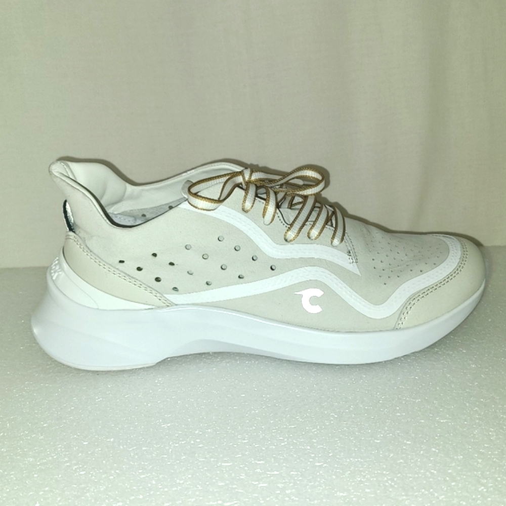 Courser Uno Women Sneakers, 8.5, White Mono